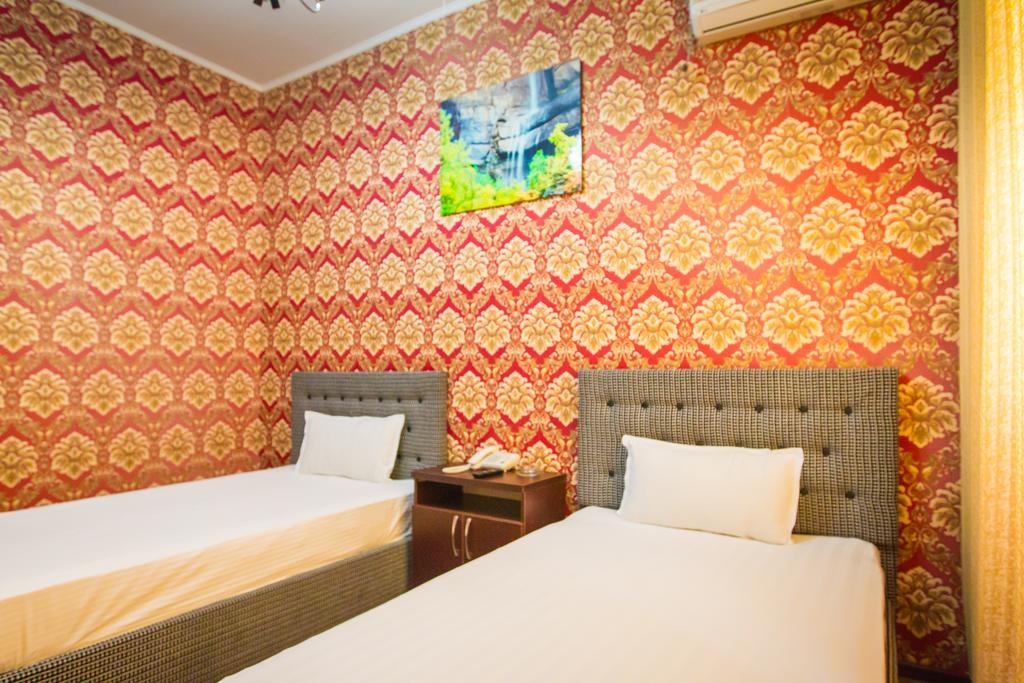 Diar Hotel Atyraū Eksteriør bilde